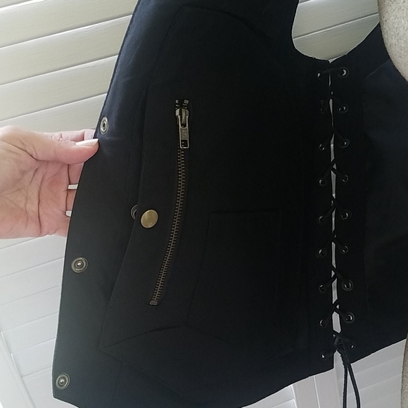 NWT 100%LEATHER VEST W/GUN POCKET BLANK SLATE TO MAKE IT LOOK LIKE YOU&YOUR BIKE - Picture 2 of 12